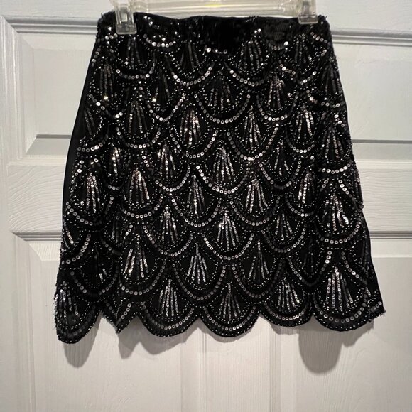 Blue Rain Scalloped Sequence Black Skirt Size M - Picture 1 of 4